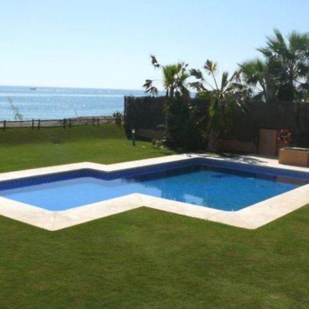 Axarquia Beach Hotel ألماياتيه باخو المرافق الصورة