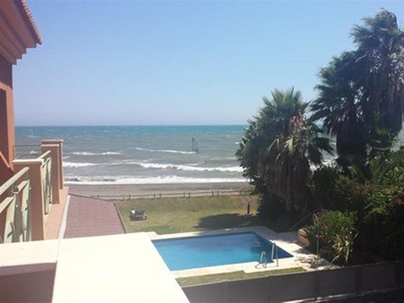 Axarquia Beach Hotel ألماياتيه باخو المظهر الخارجي الصورة