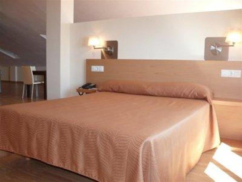 Axarquia Beach Hotel ألماياتيه باخو المظهر الخارجي الصورة